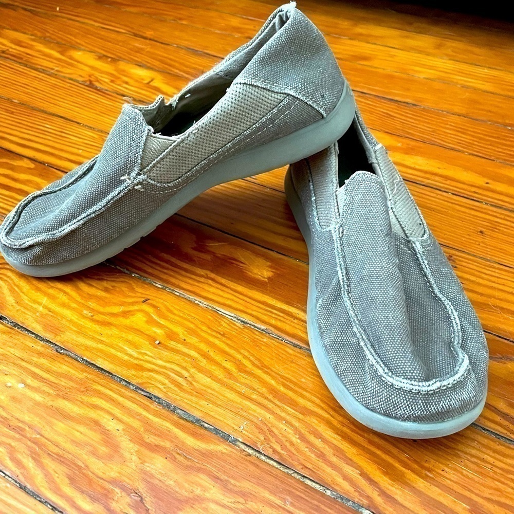 Crocs khaki slip on shoe kids size 3